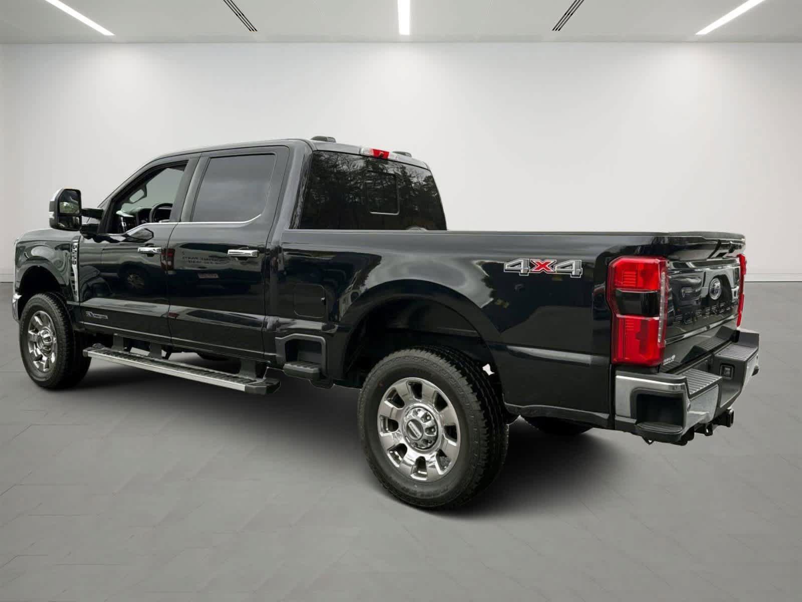 Used 2025 Ford F250 Lariat w/ Chrome Package AWD/4WD image 3