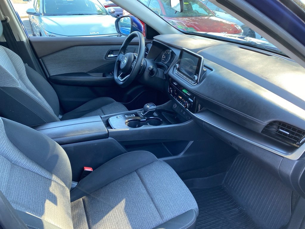 Used 2021 Nissan Rogue SV image 23