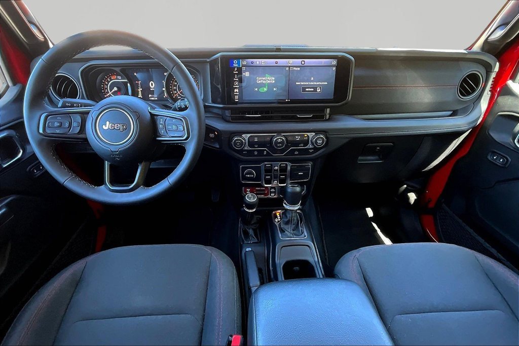 Used 2026 Jeep Wrangler Unlimited Rubicon AWD/4WD image 9
