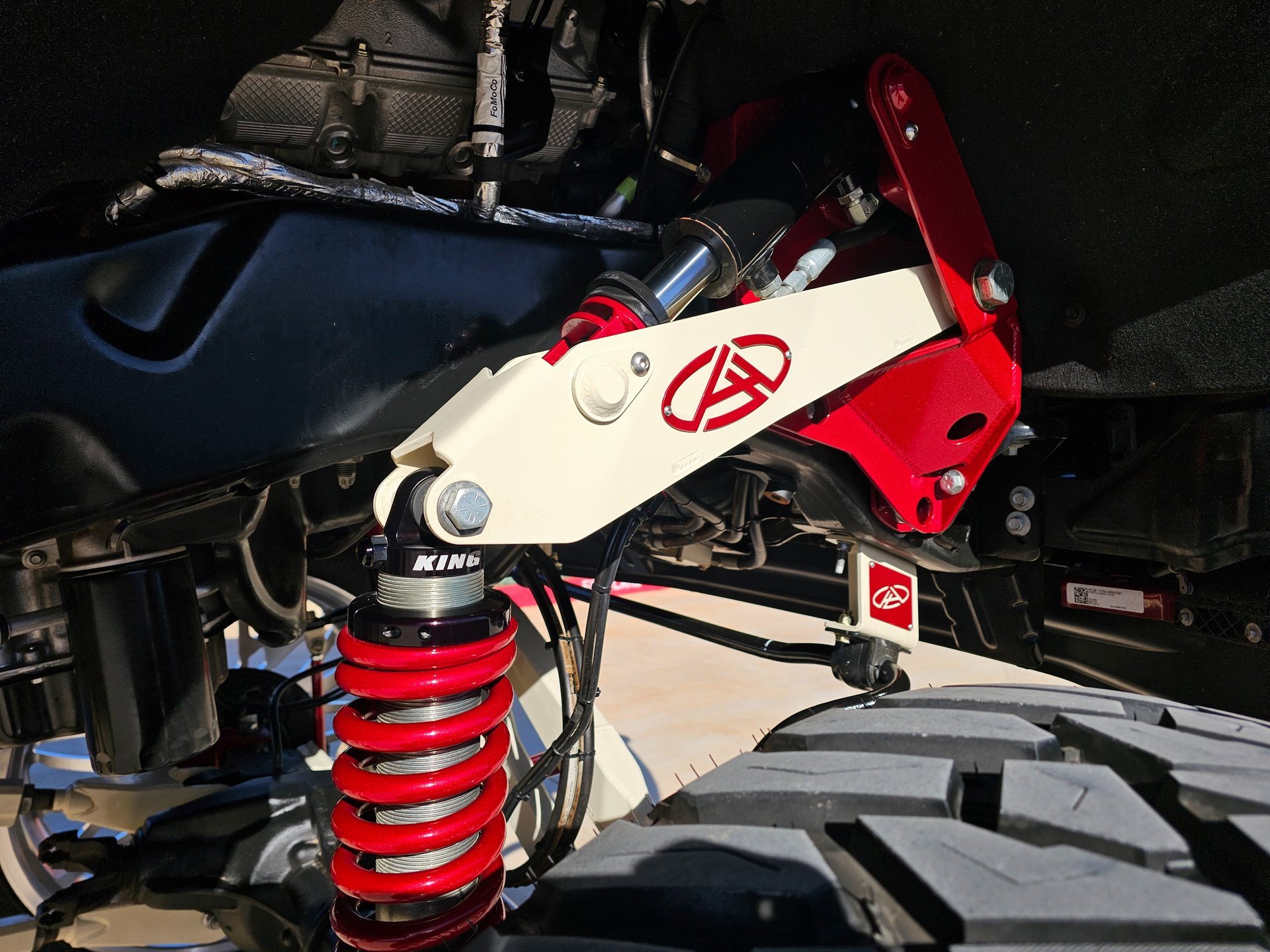 Used 2025 Ford F250 Platinum w/ FX4 Off-Road Package image 34