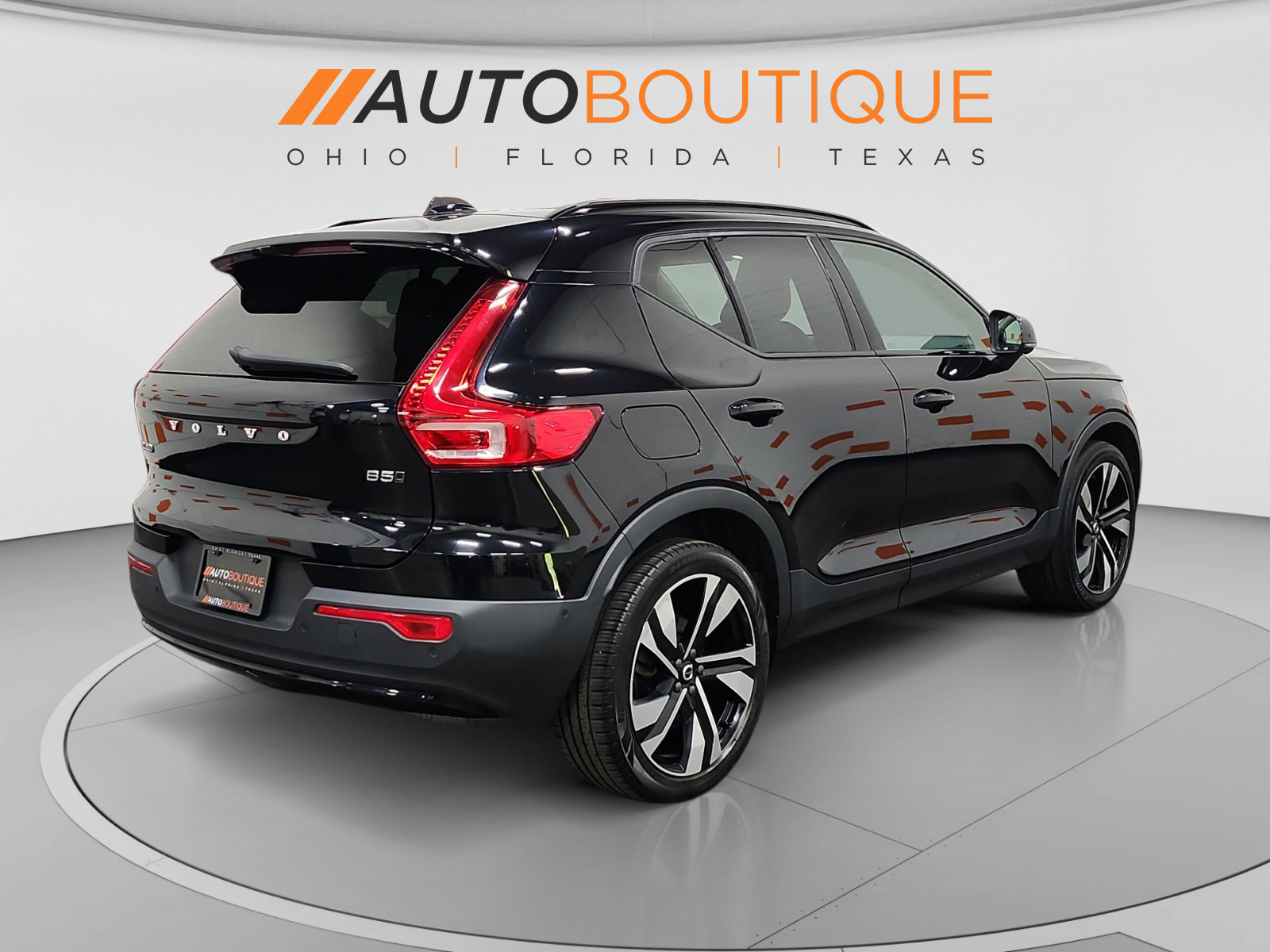 Used 2023 Volvo XC40 B5 Ultimate w/ Protection Package Premier AWD/4WD image 6