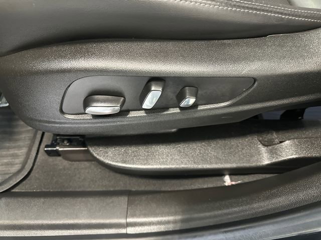 Used 2024 Cadillac XT6 Premium Luxury w/ Technology Package image 23