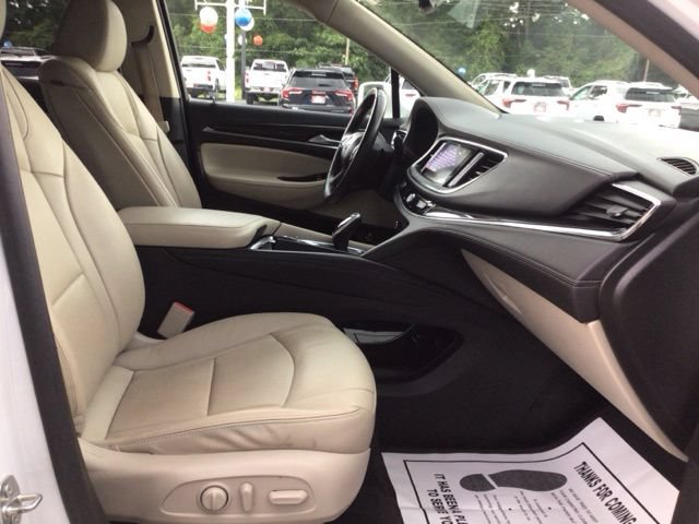 Used 2020 Buick Enclave Essence w/ Sound and Sites Package FWD image 19