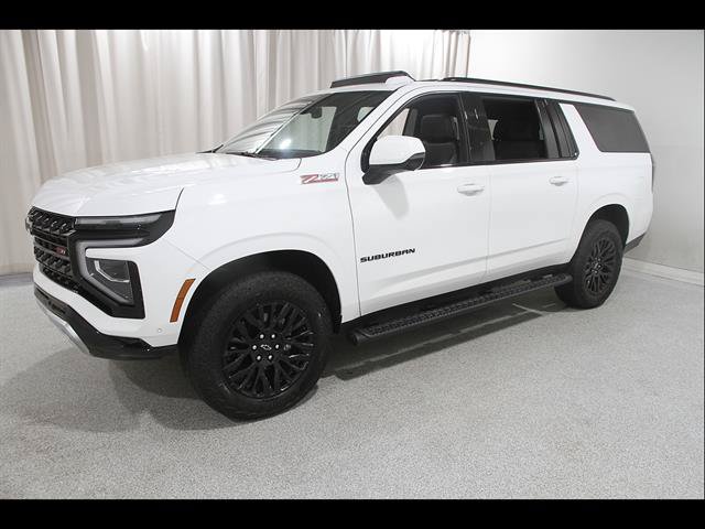 Used 2026 Chevrolet Suburban Z71 w/ Comfort Package AWD/4WD image 3