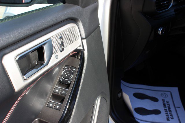 Used 2023 Ford Explorer ST-Line w/ Class IV Trailer Tow Package image 5