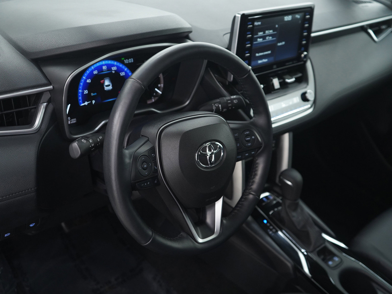 Used 2022 Toyota Corolla Cross XLE image 21