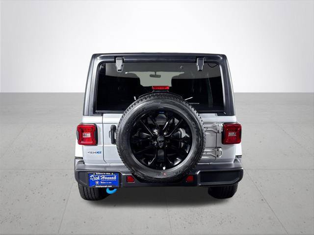 Certified 2022 Jeep Wrangler Unlimited Sahara AWD/4WD image 8