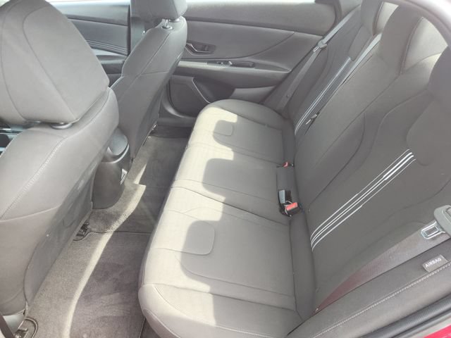 Used 2025 Hyundai Elantra SEL FWD image 24