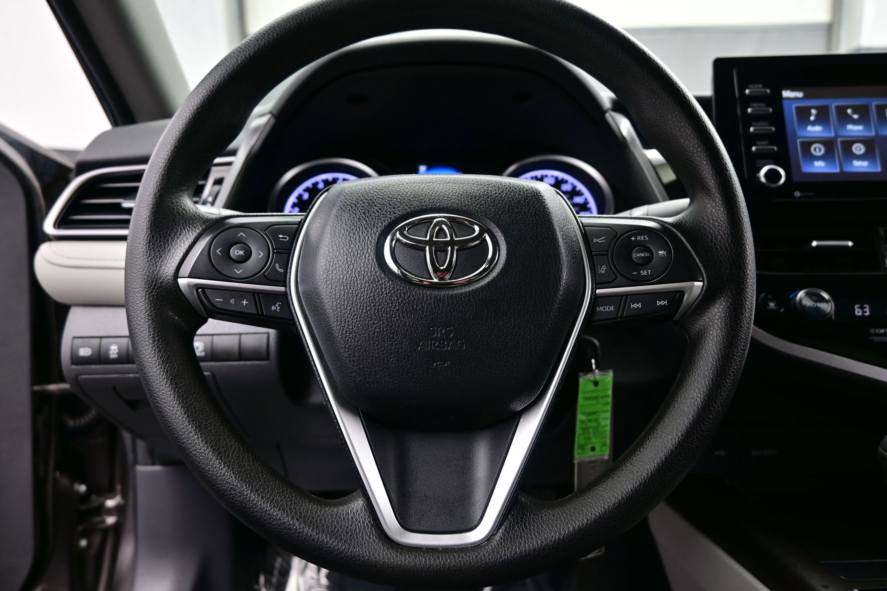 Used 2022 Toyota Camry LE FWD image 21