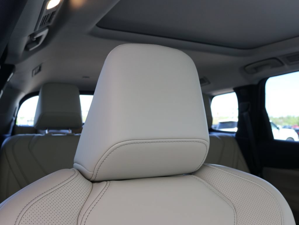 Certified 2025 INFINITI QX60 Pure w/ Cargo Package AWD/4WD image 48