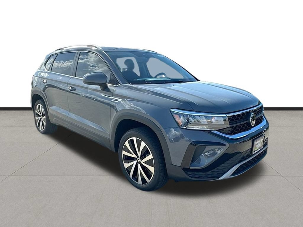 Used 2024 Volkswagen Taos SE FWD image 8