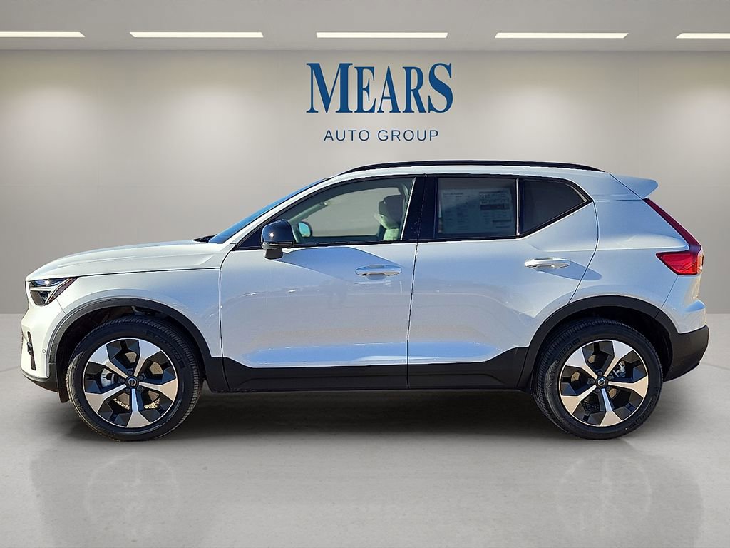 New 2026 Volvo XC40 B5 Plus w/ Protection Package Premier AWD/4WD image 2