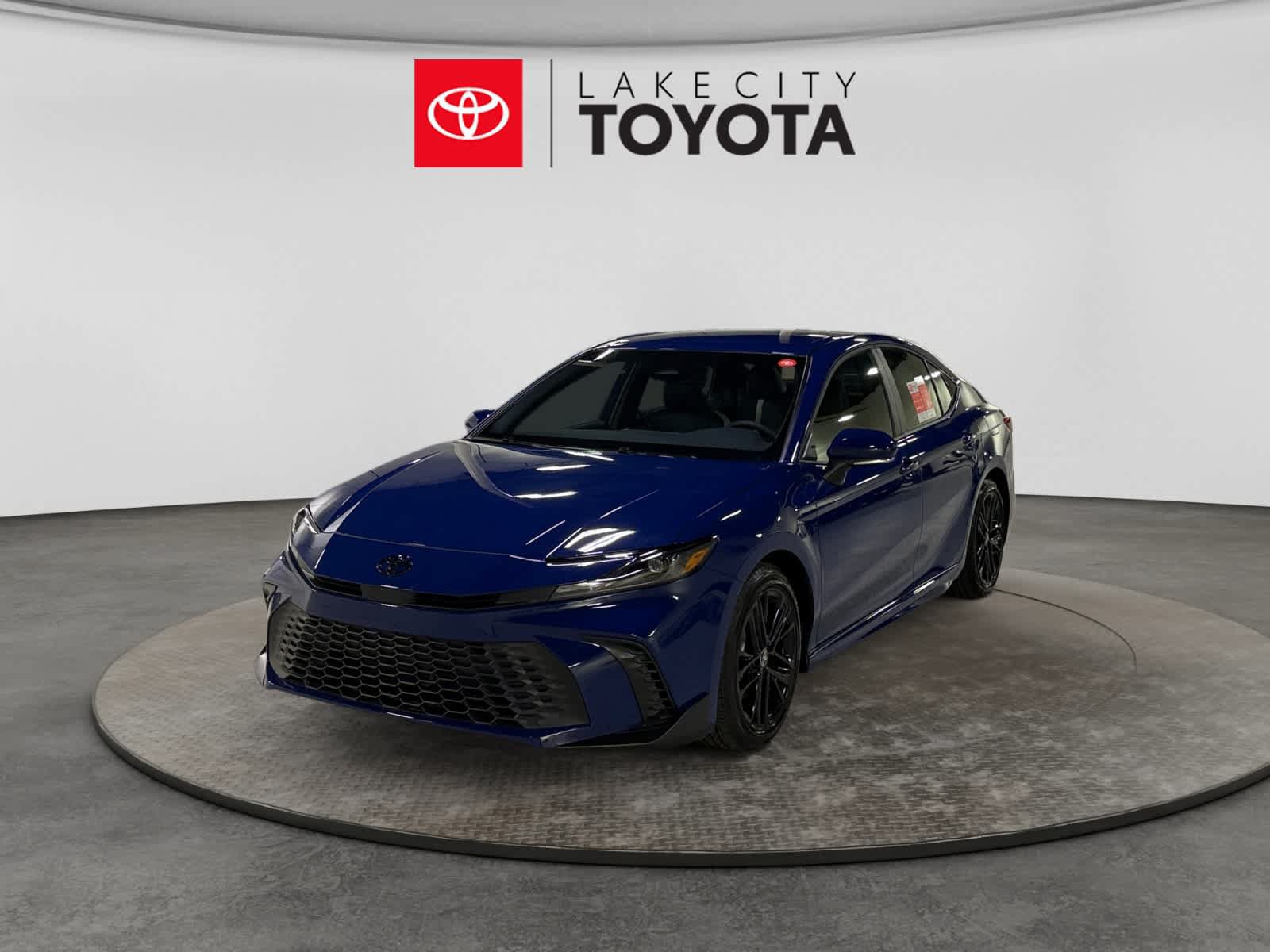 New 2026 Toyota Camry SE w/ Convenience Package