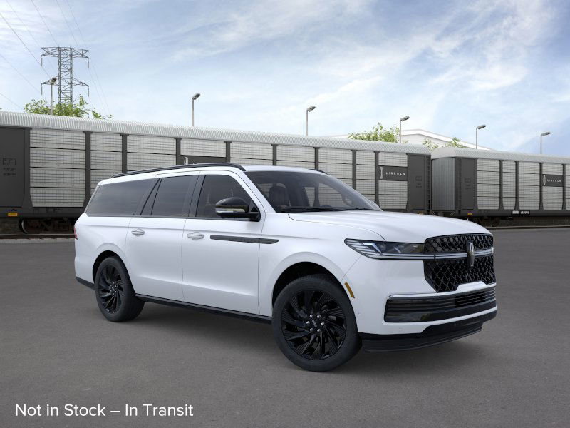 New 2026 Lincoln Navigator L Reserve w/ Jet Appearance Package AWD/4WD image 7