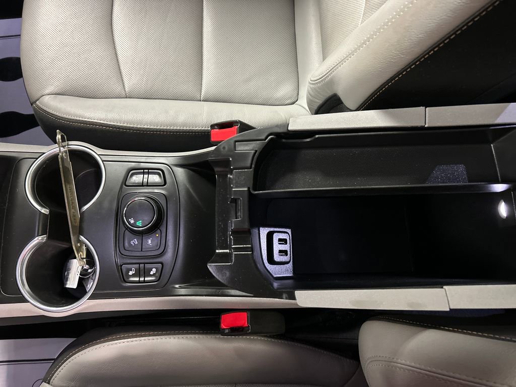 Used 2020 GMC Terrain SLT w/ Preferred Package image 18