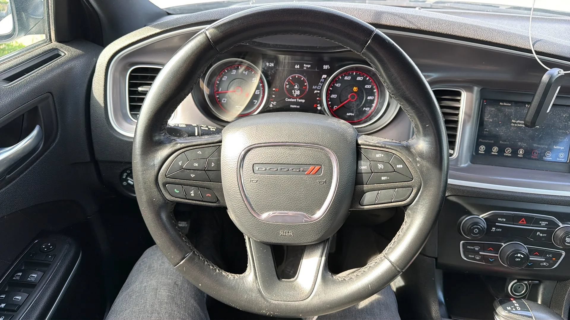 Used 2022 Dodge Charger SXT RWD image 10