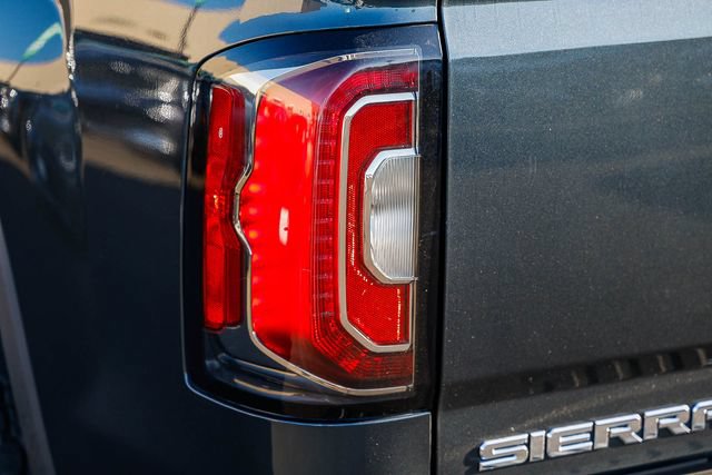 Used 2018 GMC Sierra 1500 SLT AWD/4WD image 10