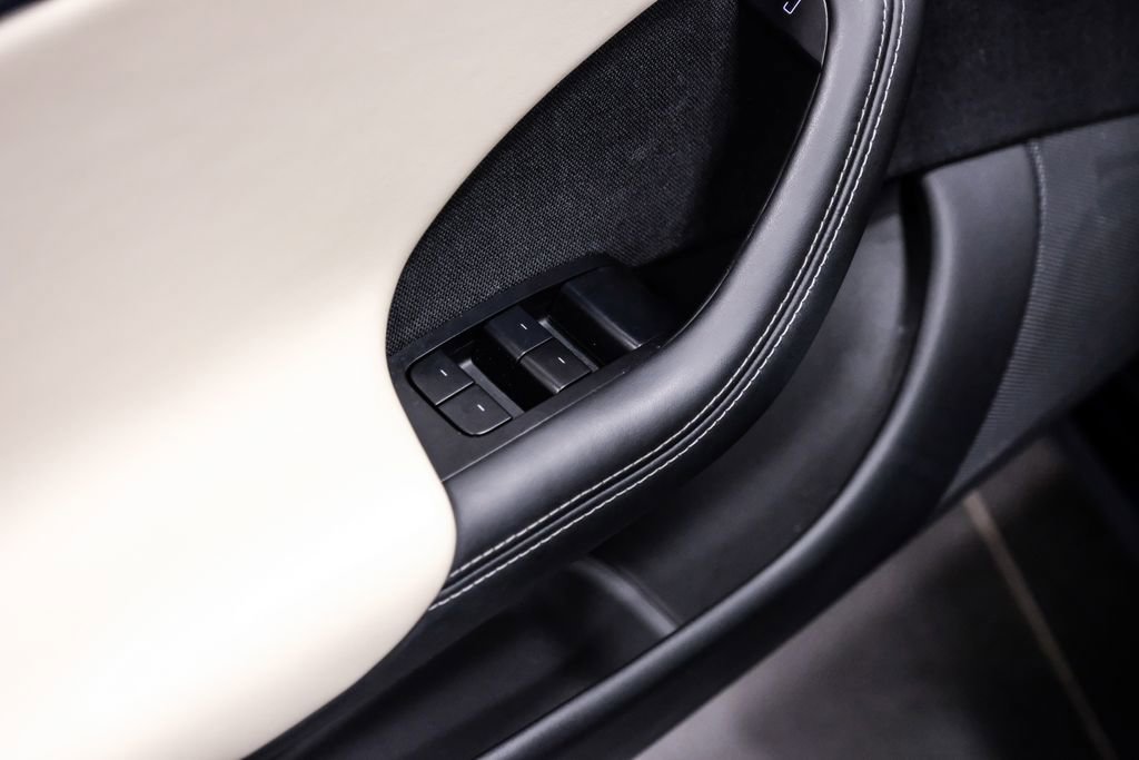 Used 2023 Tesla Model S Standard Range image 47