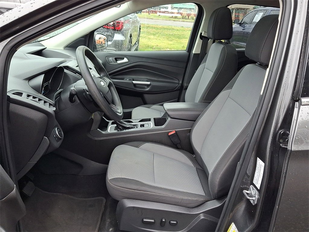 Used 2017 Ford Escape SE image 15