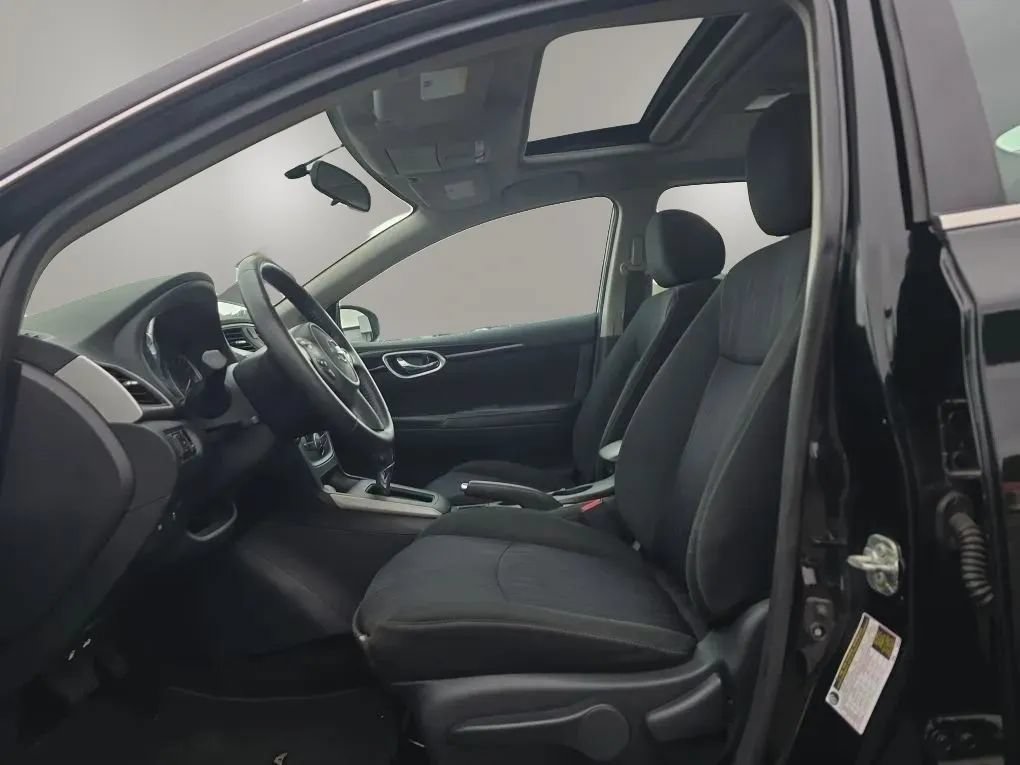 Used 2019 Nissan Sentra SV w/ Special Edition Package FWD image 15