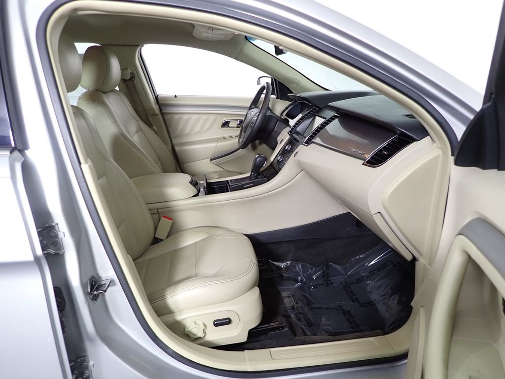 Used 2015 Ford Taurus SEL w/ Equipment Group 201A FWD image 35