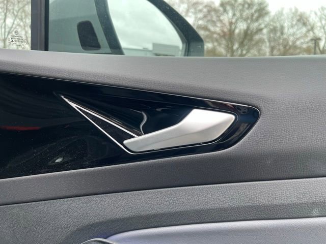 Used 2022 Volkswagen ID.4 Pro AWD/4WD image 22