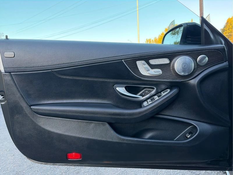 Used 2020 Mercedes-Benz C 300 4MATIC Cabriolet image 28