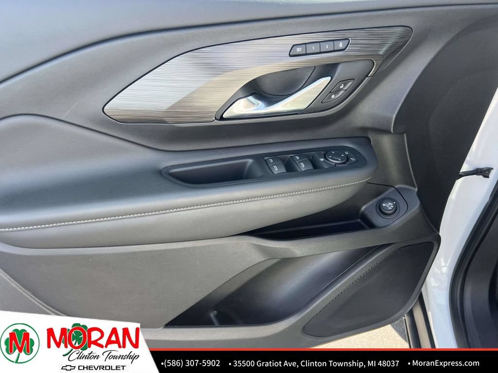 Certified 2023 GMC Terrain SLT w/ Elevation Edition AWD/4WD image 16