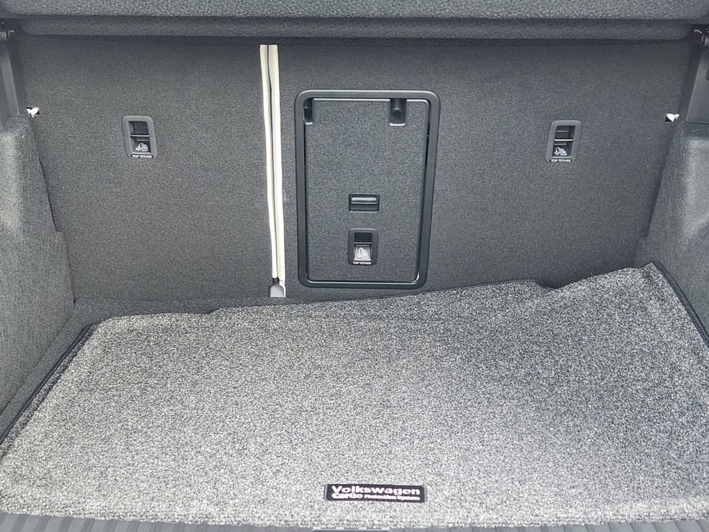 New 2026 Volkswagen Taos SE image 21