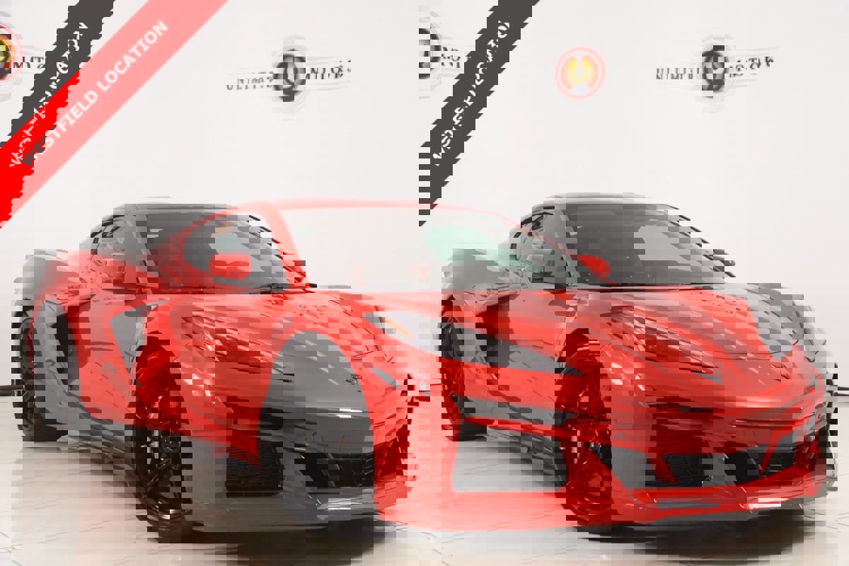 Used 2024 Chevrolet Corvette E-Ray w/ ZER Performance Package image 1