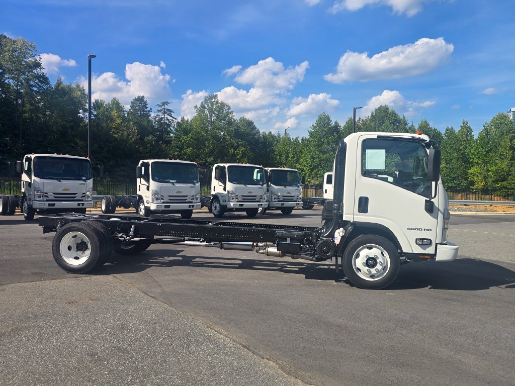 New 2027 Chevrolet Low Cab Forward RWD image 2