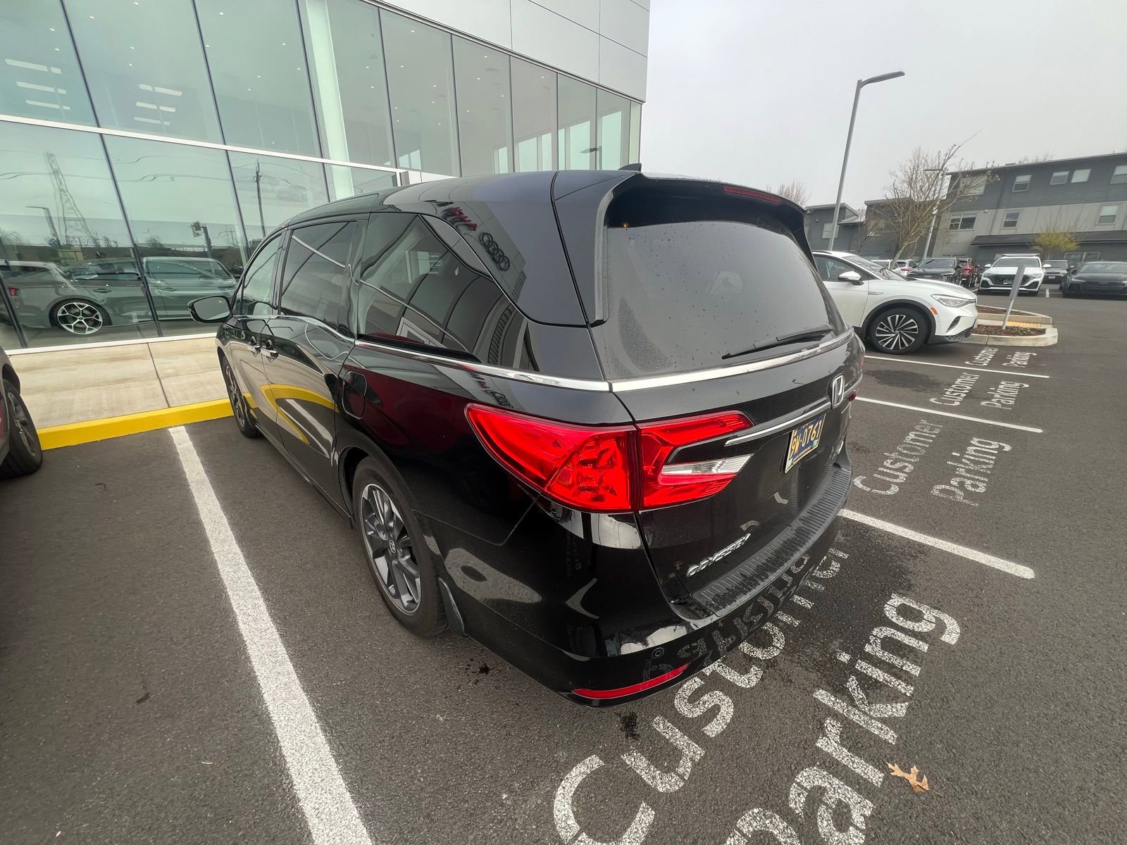 Used 2021 Honda Odyssey Elite image 5
