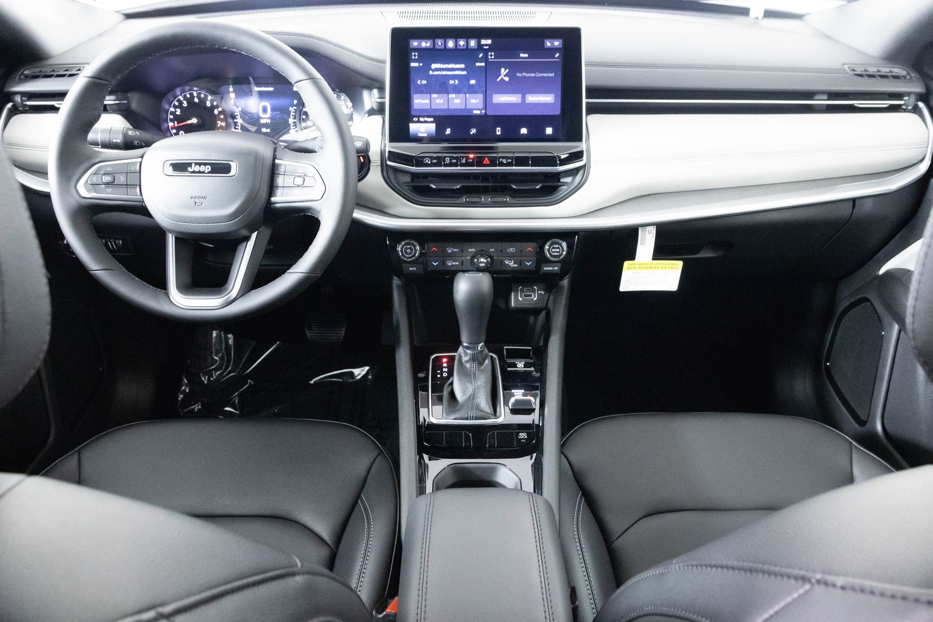 New 2026 Jeep Compass Limited image 4