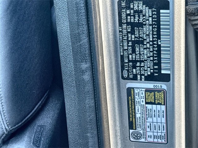 Used 2017 Kia Sorento LX image 31