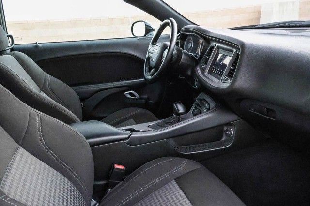Used 2023 Dodge Challenger SXT image 21