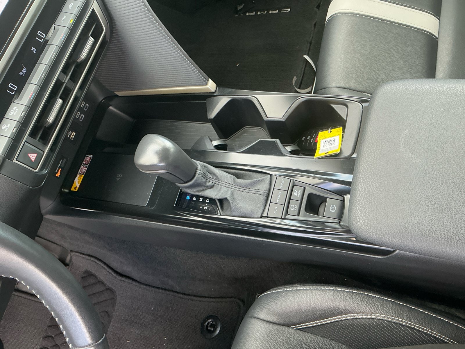 Certified 2025 Toyota Camry SE FWD image 14