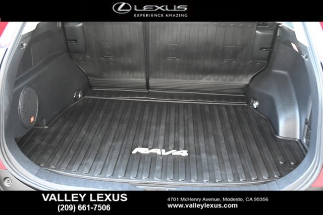 Used 2021 Toyota RAV4 Limited AWD/4WD image 19