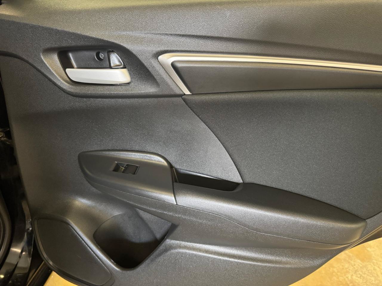 Used 2018 Honda Fit LX image 23