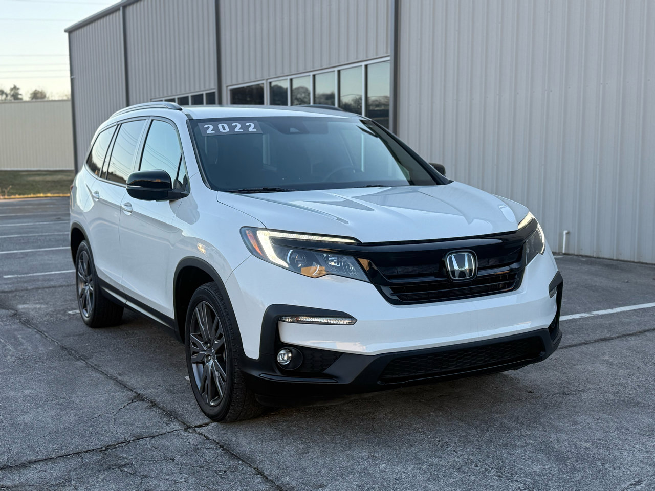 Used 2022 Honda Pilot Sport image 3