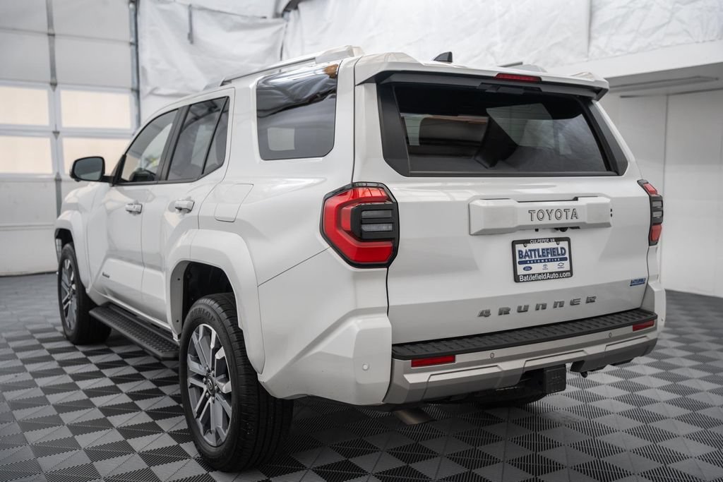 Used 2025 Toyota 4Runner Limited AWD/4WD image 6