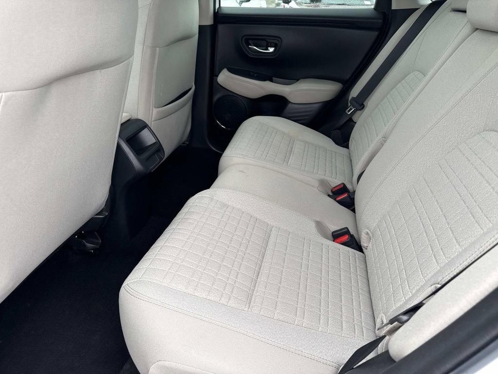 Used 2023 Honda HR-V LX image 13