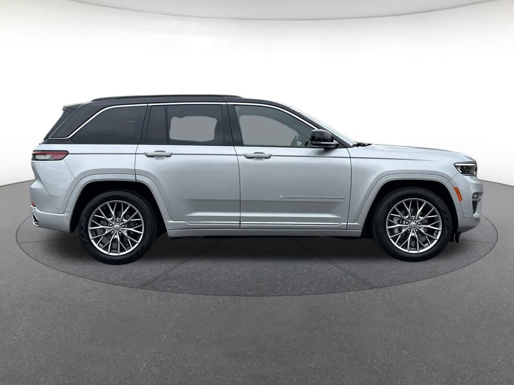 Certified 2025 Jeep Grand Cherokee Summit AWD/4WD image 7