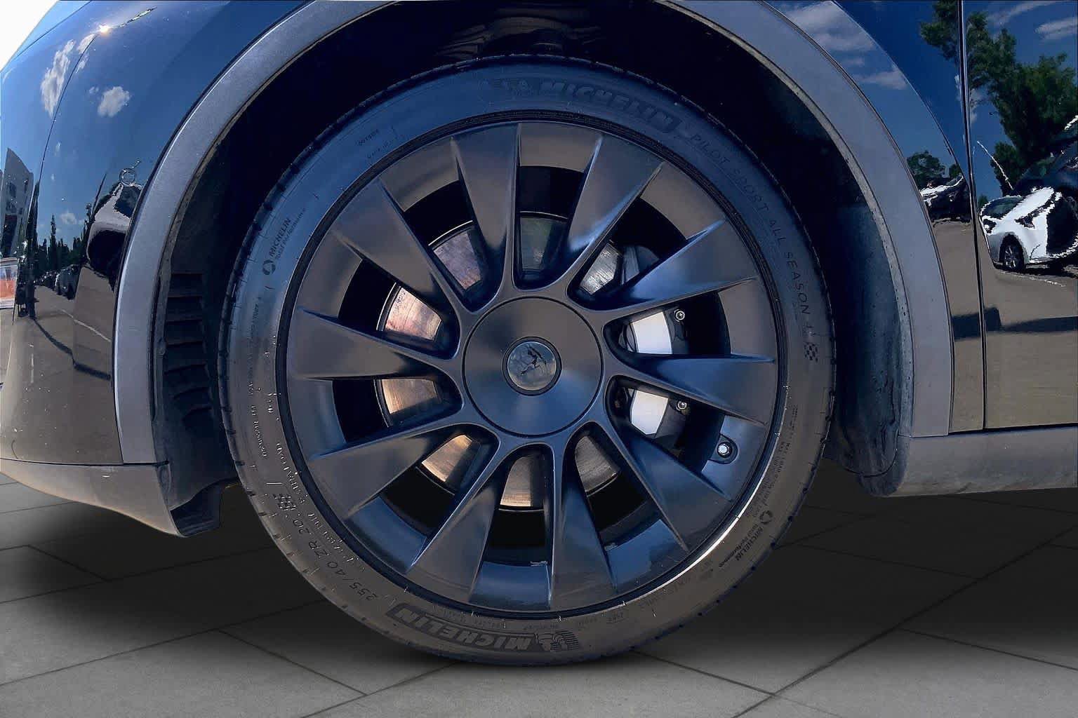 Used 2021 Tesla Model Y Long Range AWD/4WD image 10