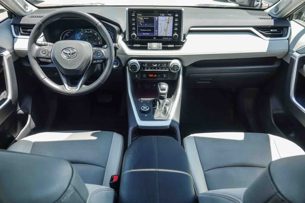 Used 2020 Toyota RAV4 Limited w/ Carpet Mat Package AWD/4WD image 11