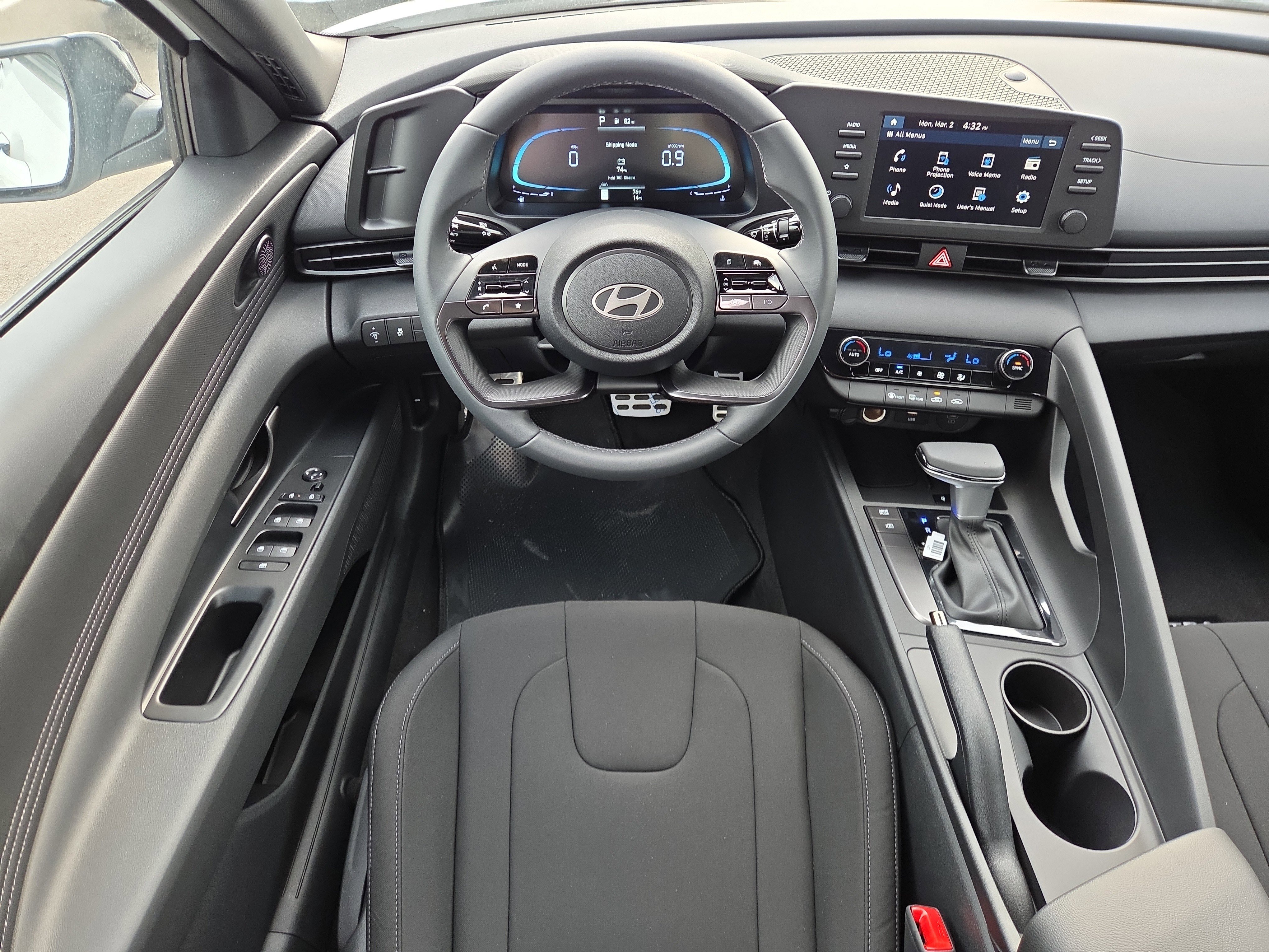 New 2026 Hyundai Elantra Sport image 7