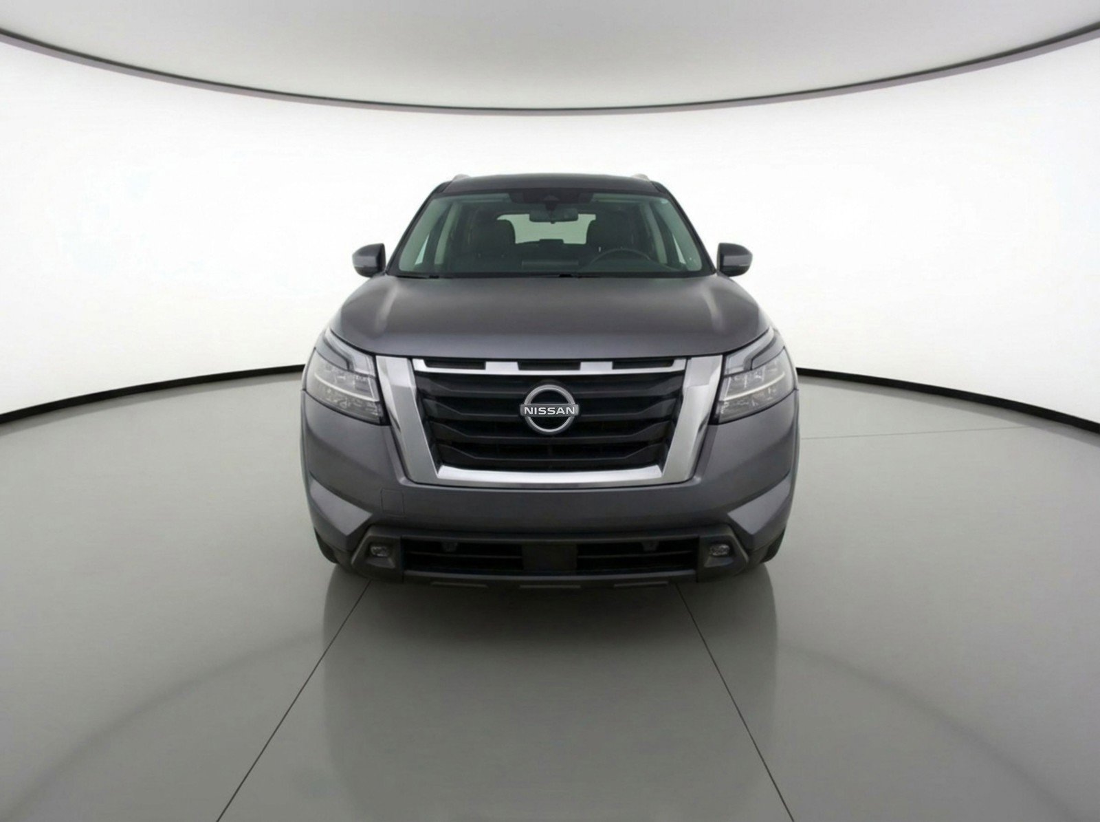 Used 2025 Nissan Pathfinder SV image 2