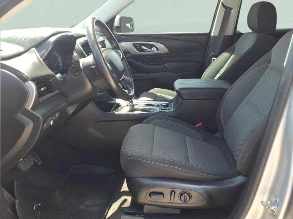 Used 2019 Chevrolet Traverse LT FWD image 13