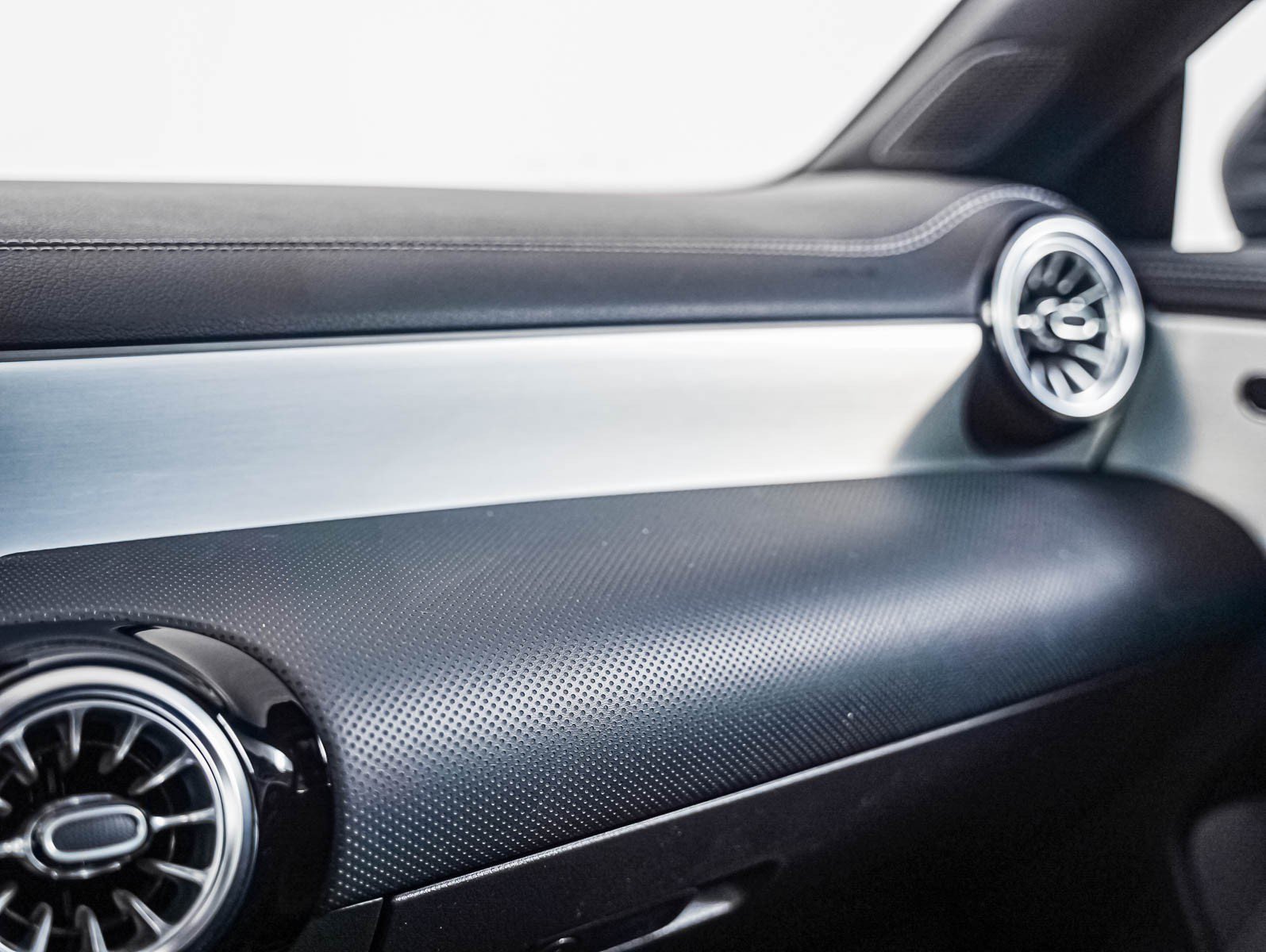 Certified 2022 Mercedes-Benz CLA 250 image 21