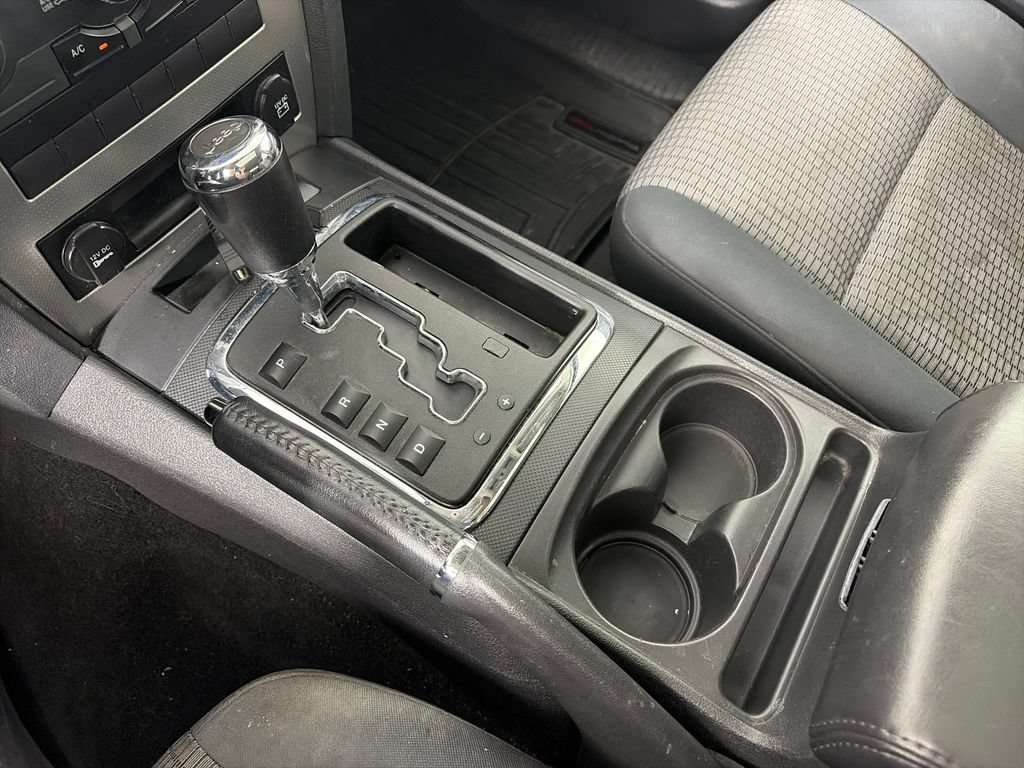 Used 2010 Jeep Grand Cherokee Laredo AWD/4WD image 21