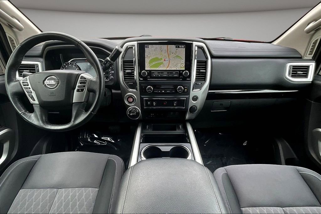 Used 2020 Nissan Titan SV w/ SV Convenience Package image 8